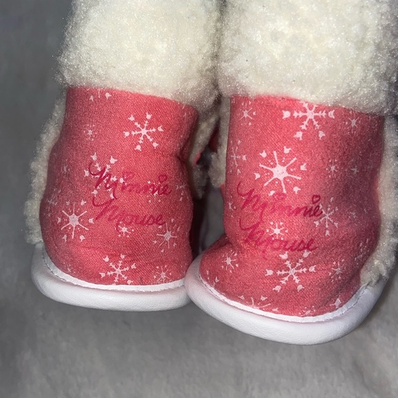 Holiday Disney Minnie Mouse Baby Booties - Picture 4 of 5